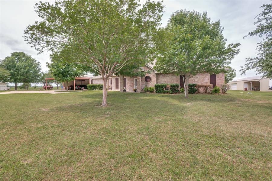Property photo for 4125 Fm 813, Waxahachie, TX