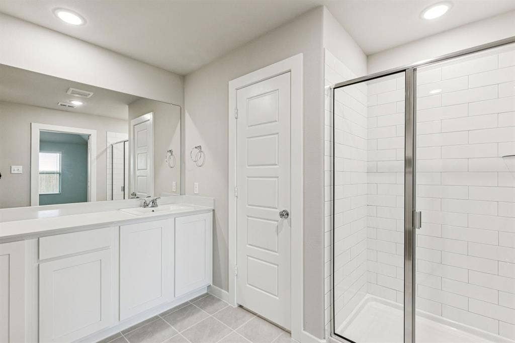 1884 Balfour Bend, Forney, TX 75126 Primary Bathroom in the Harper home plan by Trophy Signature Homes – REPRESENTATIVE PHOTO