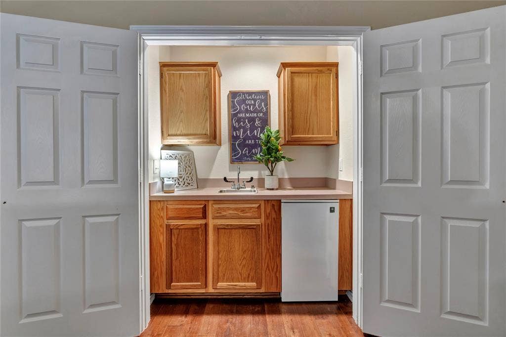 2405 Charlene Drive, Plano, TX 75074 included in the family room for some convenient snacks and drinks