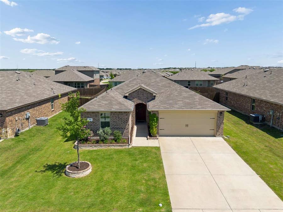 Property photo for 702 Cistern Way, Royse City, TX