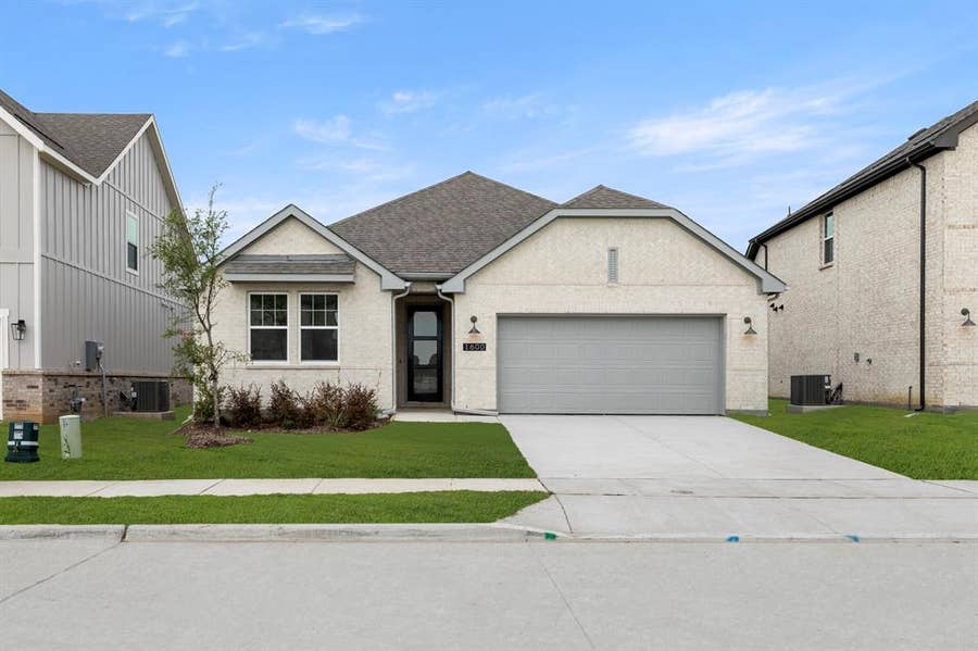 Property photo for 1600 Eagle Meadow Trail, Anna, TX