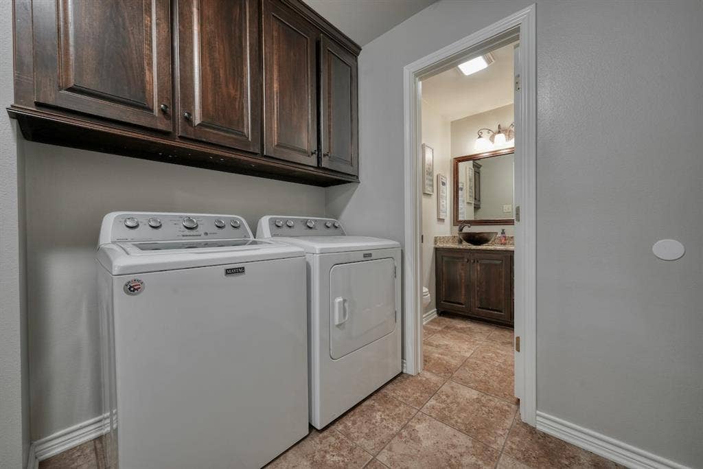 6112 Sutherland Drive, Tyler, TX 75703 6112 Sutherland Drive, Tyler, TX 75703