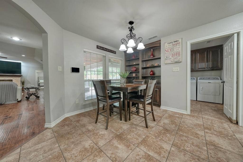 6112 Sutherland Drive, Tyler, TX 75703 6112 Sutherland Drive, Tyler, TX 75703