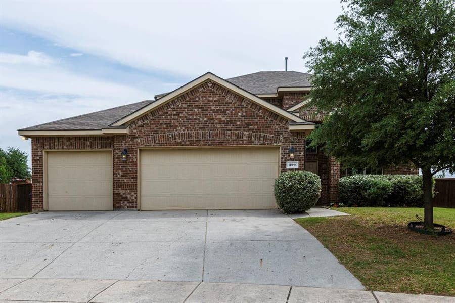 Property photo for 200 Armstrong Lane, Lavon, TX