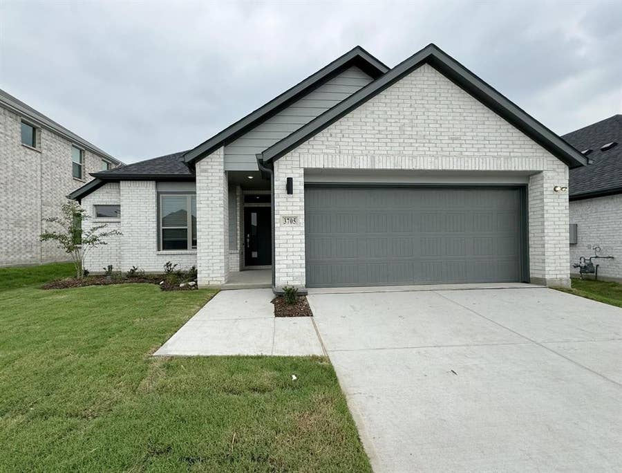 Property photo for 3705 Ray Roberts Drive, Farmersville, TX