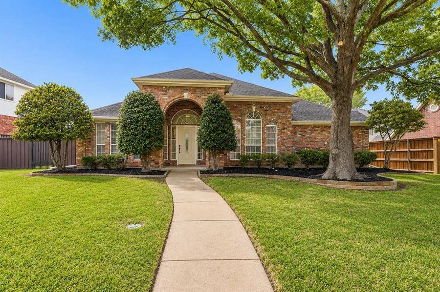 Property photo for 2104 Gent Drive, Plano, TX