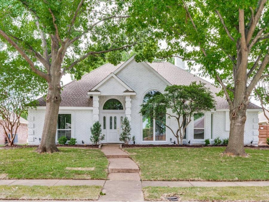 Property photo for 4312 Avonshire Lane, Plano, TX
