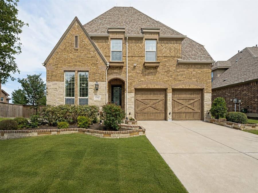 Property photo for 12643 Burnt Prairie Lane, Frisco, TX