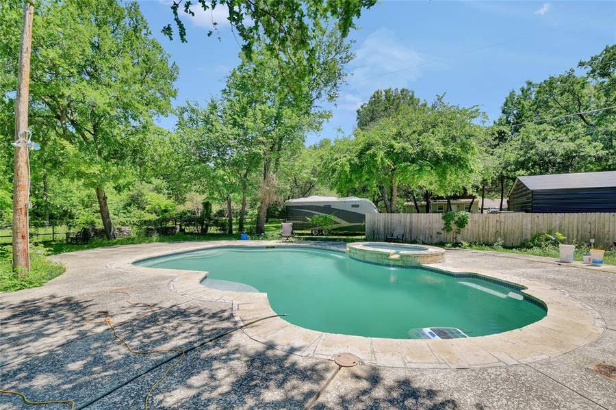 Property photo for 5313 Hidden Oaks Lane, Arlington, TX