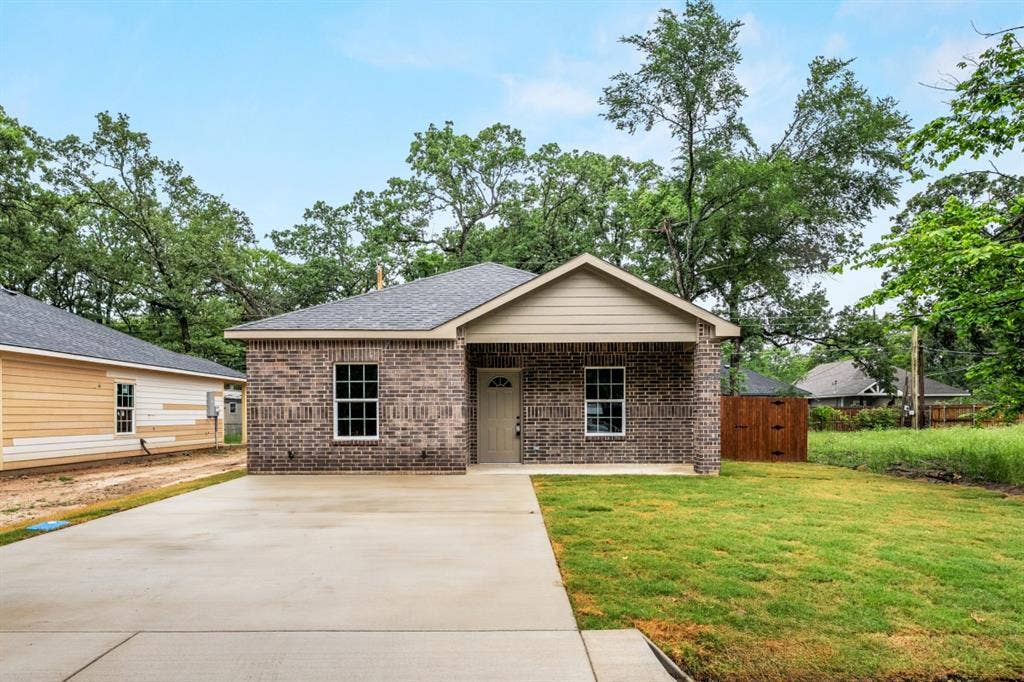 106 Navajo Drive, Mabank, TX 75156 106 Navajo Drive, Mabank, TX 75156