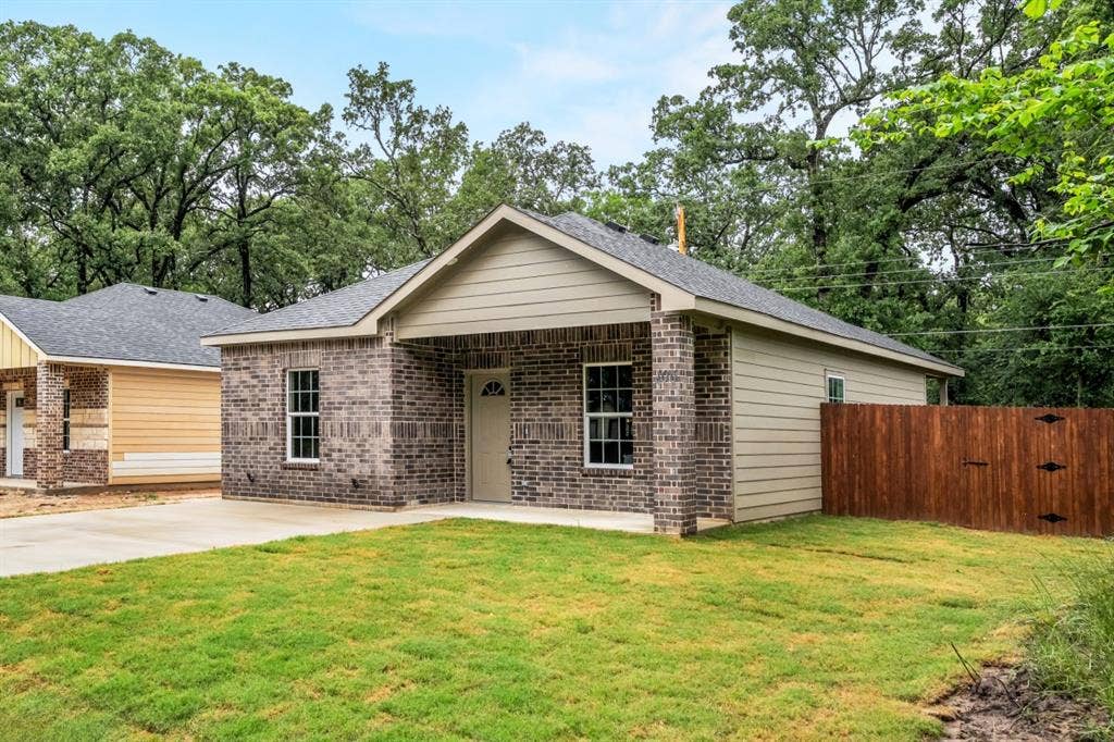 106 Navajo Drive, Mabank, TX 75156 106 Navajo Drive, Mabank, TX 75156