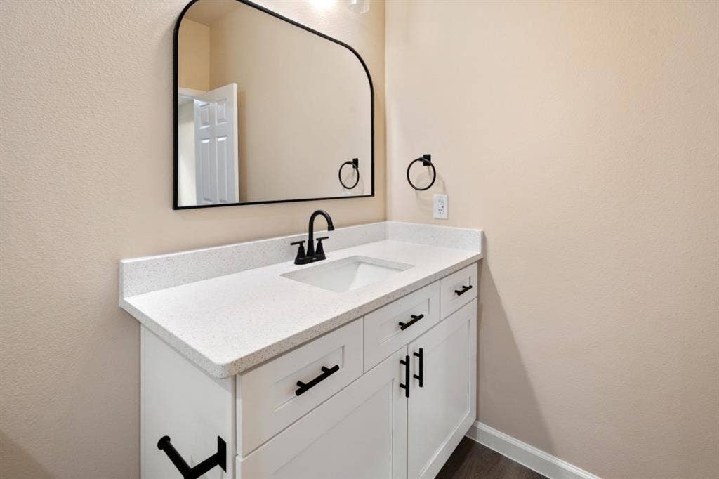 106 Navajo Drive, Mabank, TX 75156 106 Navajo Drive, Mabank, TX 75156