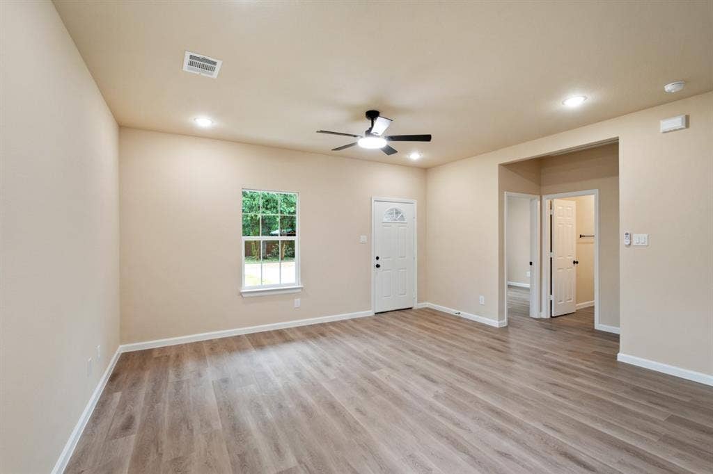 106 Navajo Drive, Mabank, TX 75156 106 Navajo Drive, Mabank, TX 75156