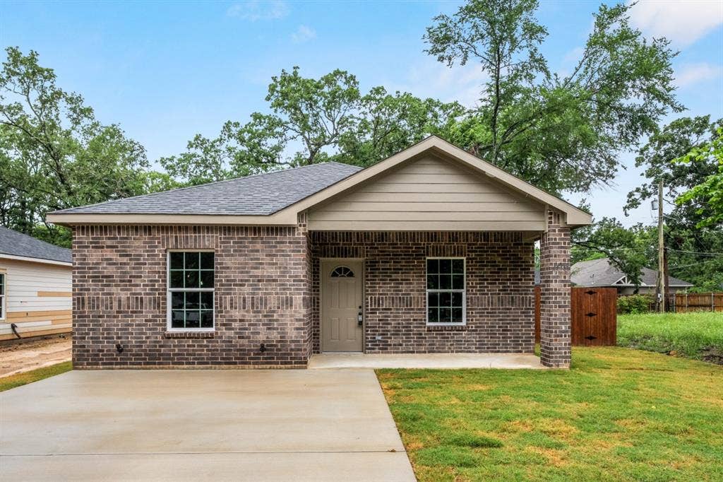 106 Navajo Drive, Mabank, TX 75156 106 Navajo Drive, Mabank, TX 75156