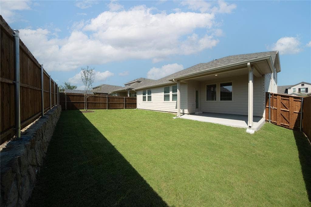 301 Thorn Creek Drive, Anna, TX 75409 Backyard