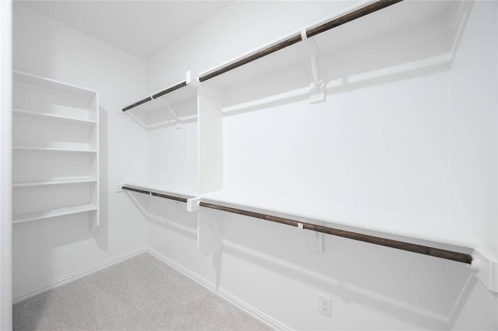 301 Thorn Creek Drive, Anna, TX 75409 Primary Closet