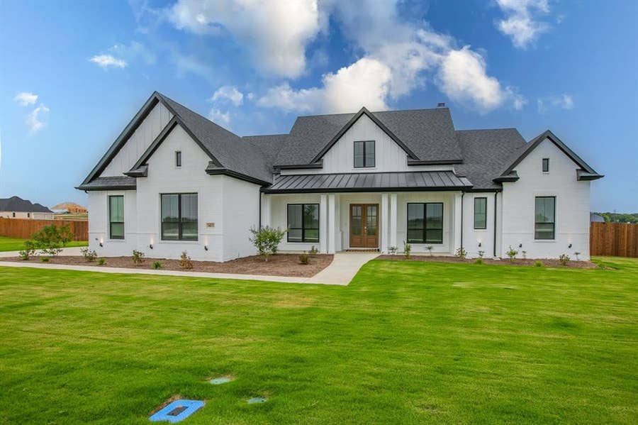 Property photo for 16833 Chapel Road, Lorena, TX