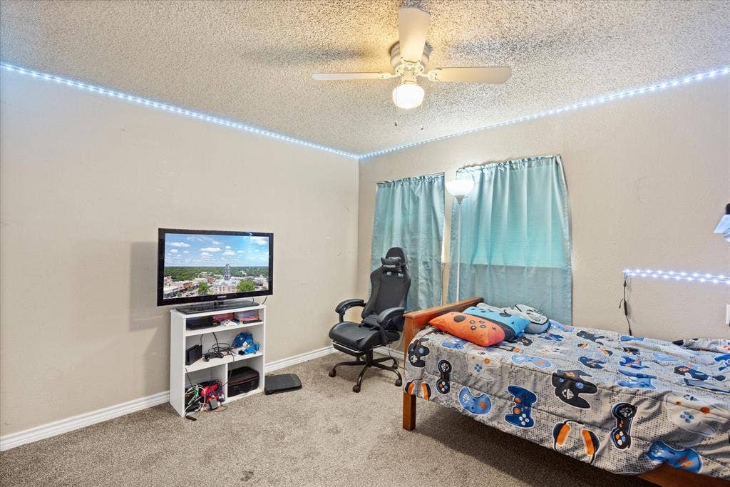 405 Granbury Court, Granbury, TX 76049 Another secondary bedroom.