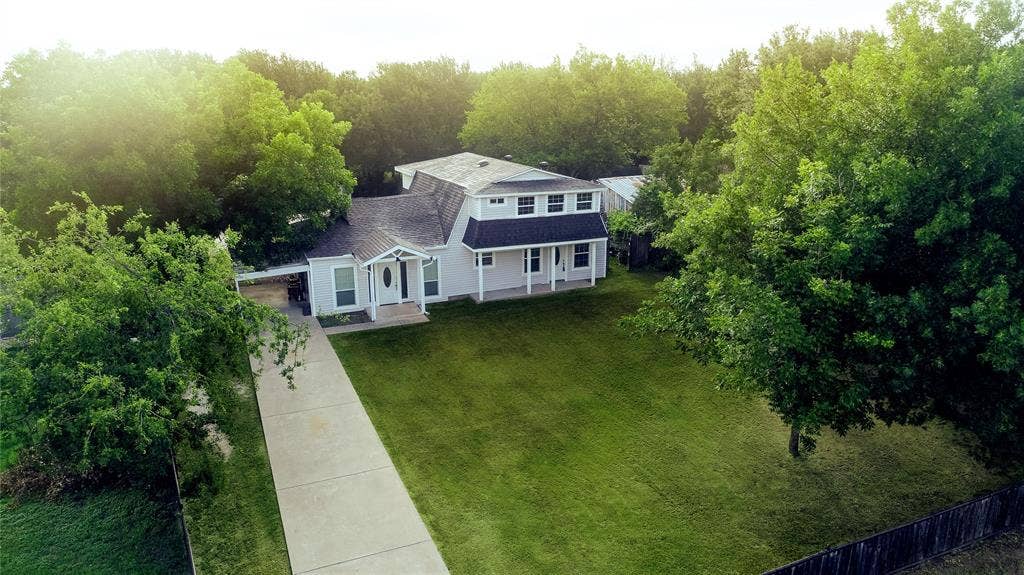 405 Granbury Court, Granbury, TX 76049 405 Granbury Court, Granbury, TX 76049