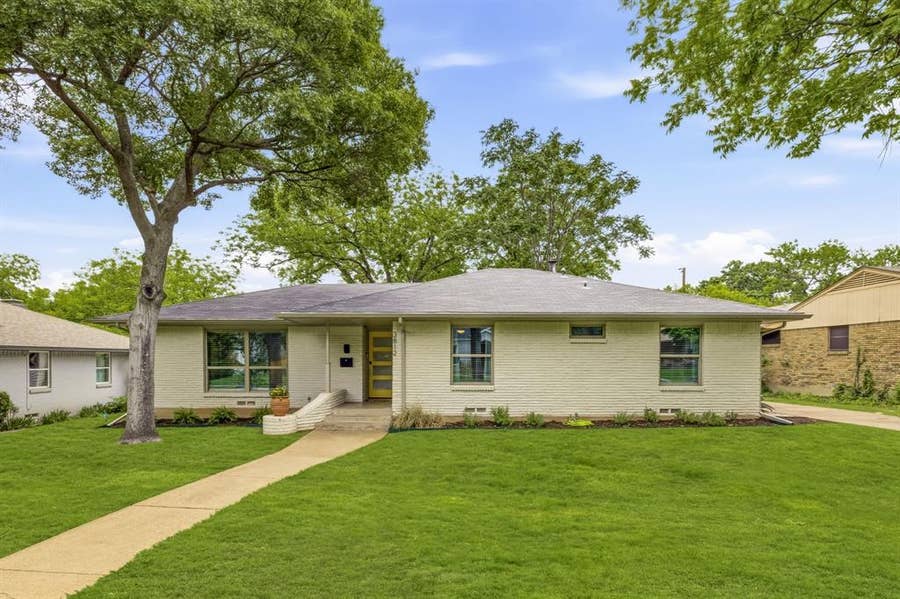 Property photo for 3812 Periwinkle Drive, Dallas, TX