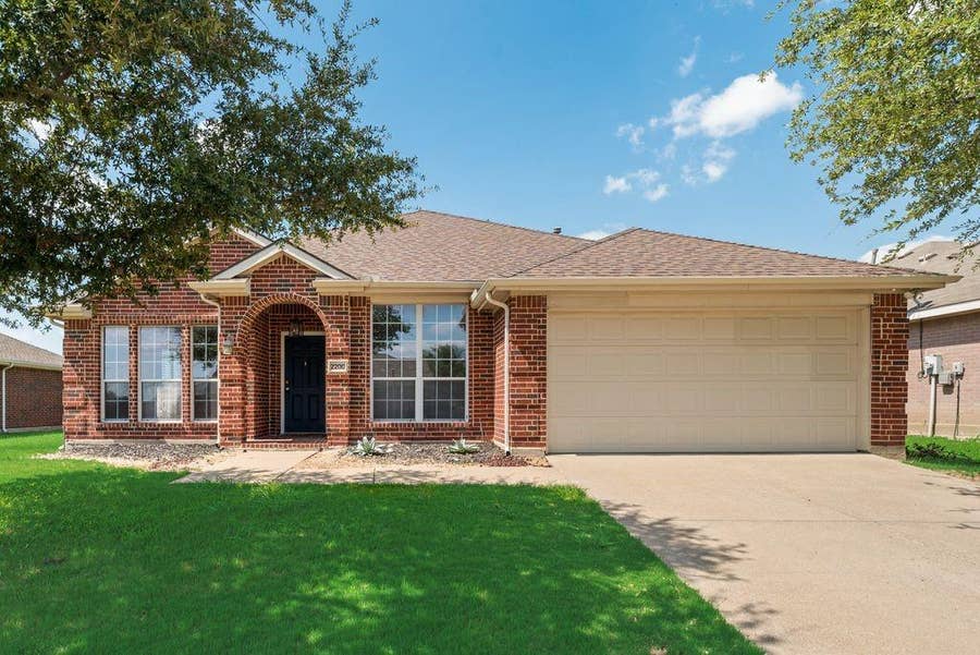 Property photo for 2200 Fieldcrest Drive, Rockwall, TX