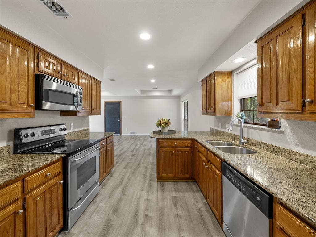 4100 Emerson Drive, Plano, TX 75093 4100 Emerson Drive, Plano, TX 75093