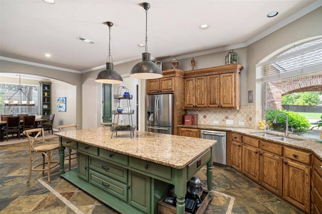 1097 Limestone Court, Allen, TX 75013 1097 Limestone Court, Allen, TX 75013