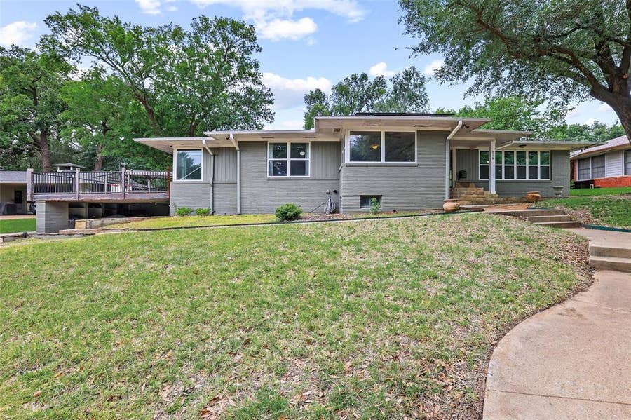 Property photo for 716 Westwood Drive, Sherman, TX