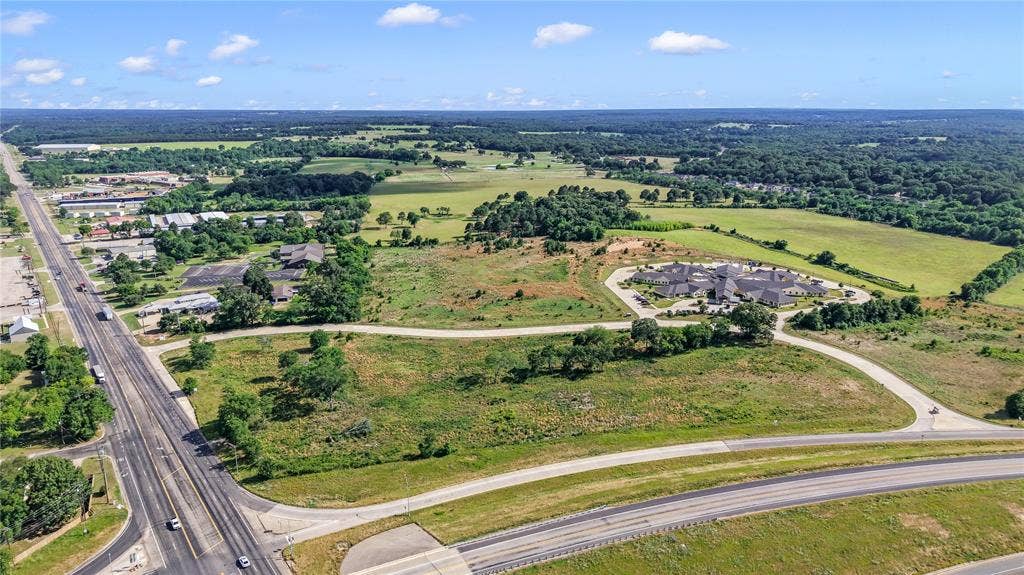 120 Commons Drive, Athens, TX 75751 120 Commons Drive, Athens, TX 75751