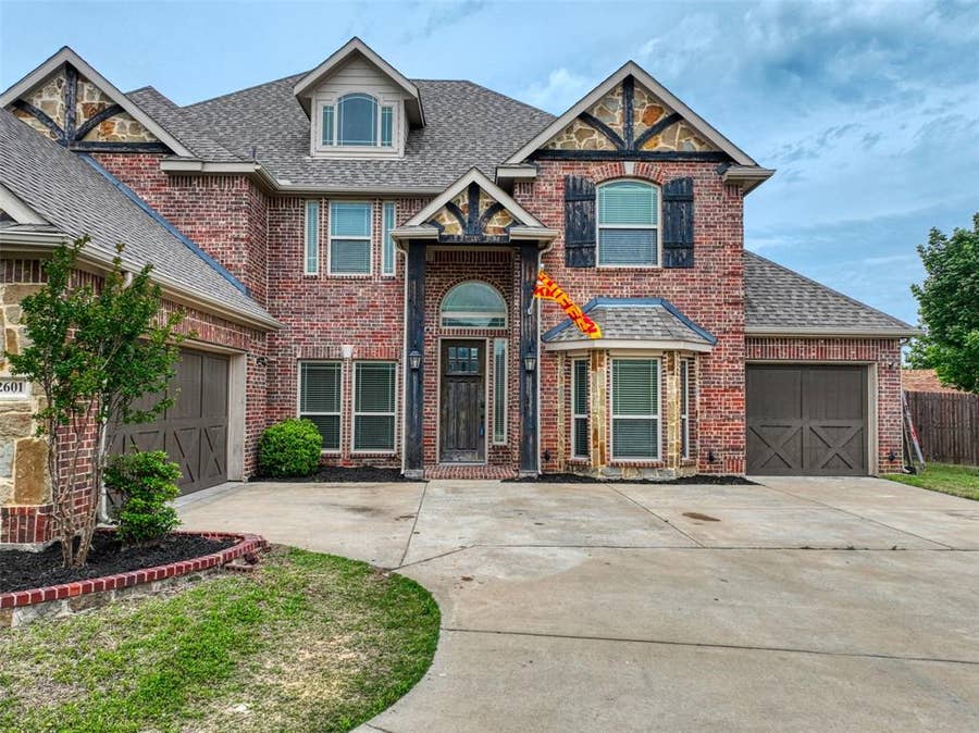 Property photo for 2601 Grouse Hollow Way, Midlothian, TX