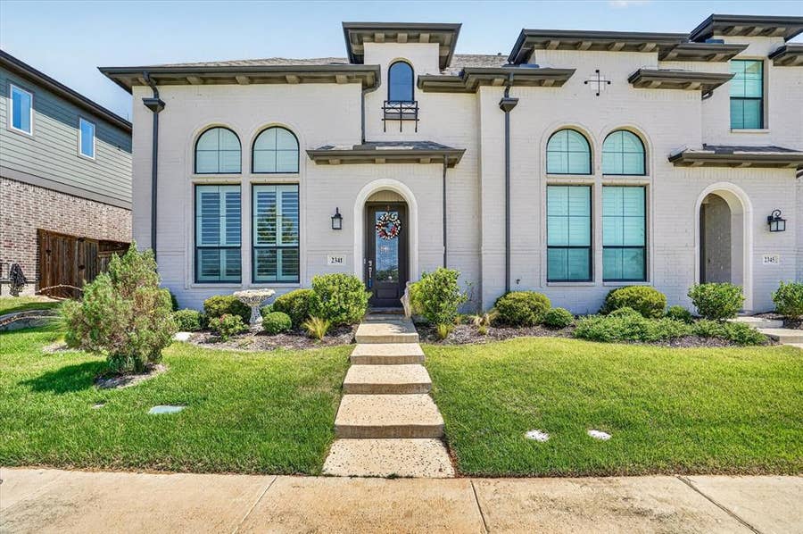 Property photo for 2341 Longspur Drive, Fort Worth, TX