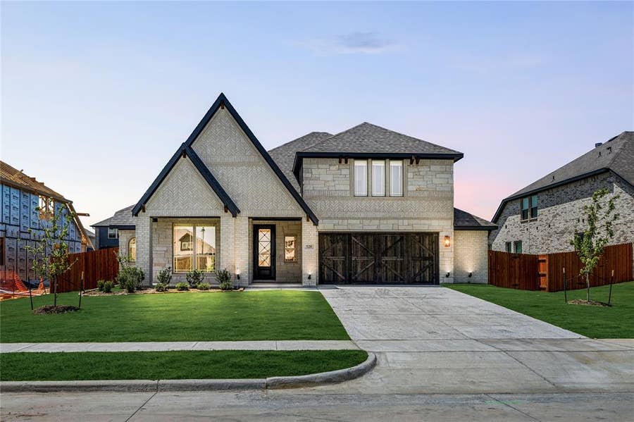Property photo for 520 Sanctuary Drive, Waxahachie, TX
