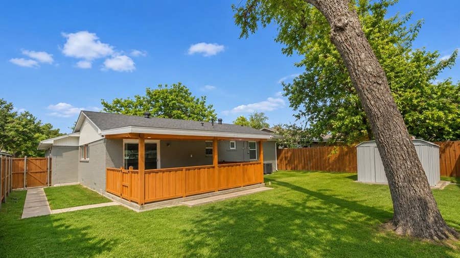 Property photo for 3228 Millmar Drive, Dallas, TX