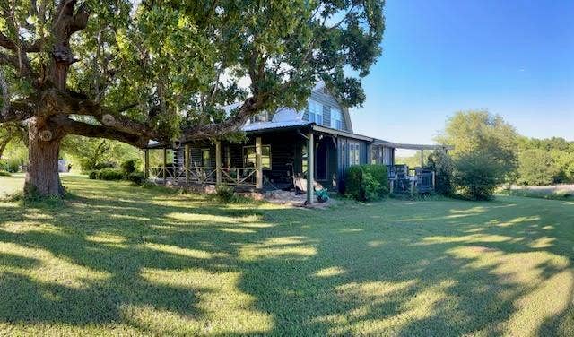 Property photo for 1630 County Road 2320, Terrell, TX
