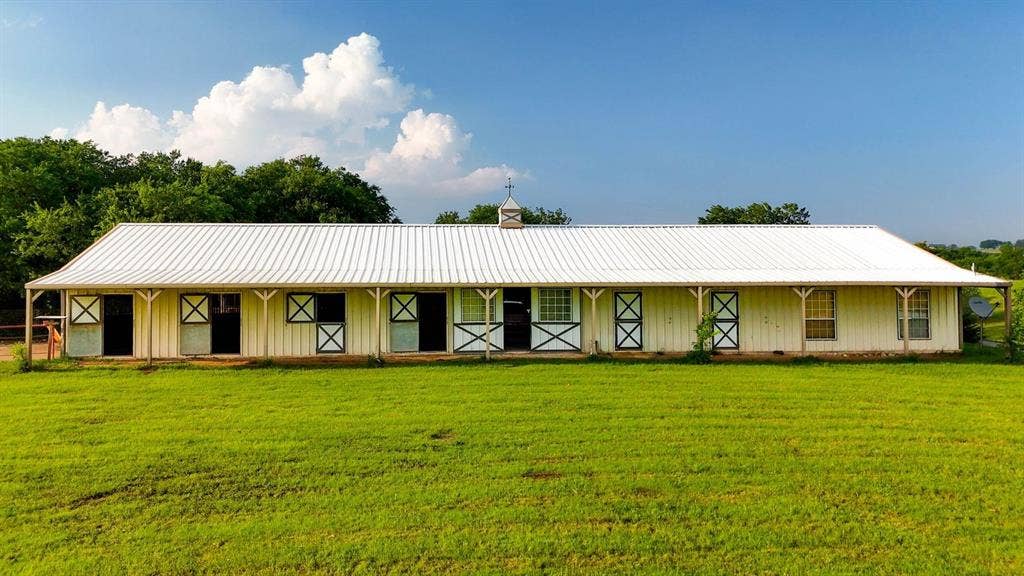 1300 Strader Road, Northlake, TX 76247 1300 Strader Road, Northlake, TX 76247
