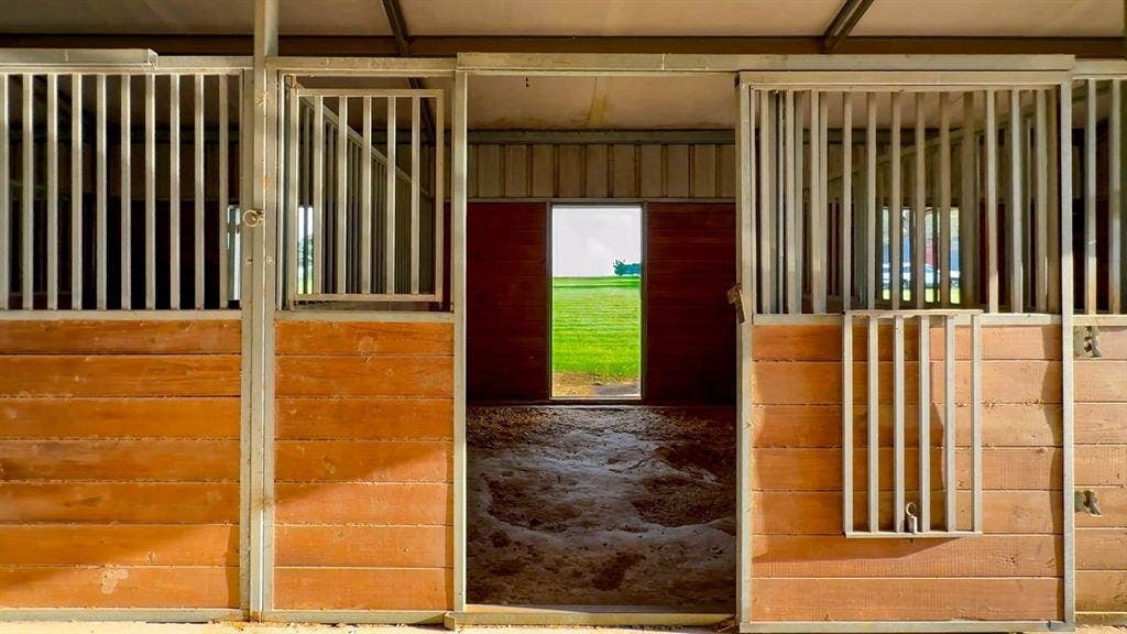 1300 Strader Road, Northlake, TX 76247 1300 Strader Road, Northlake, TX 76247