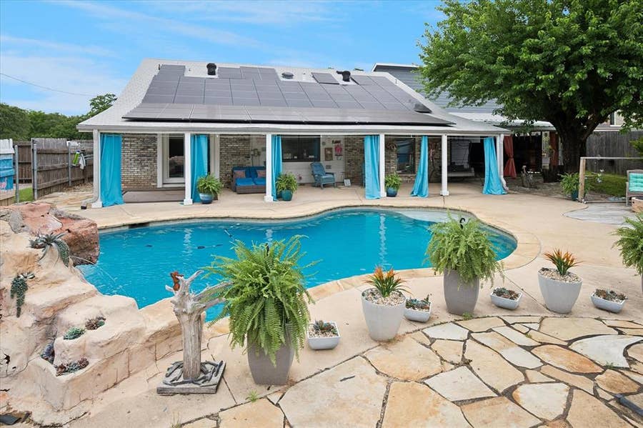 Property photo for 9716 Windsor Circle, Fort Worth, TX