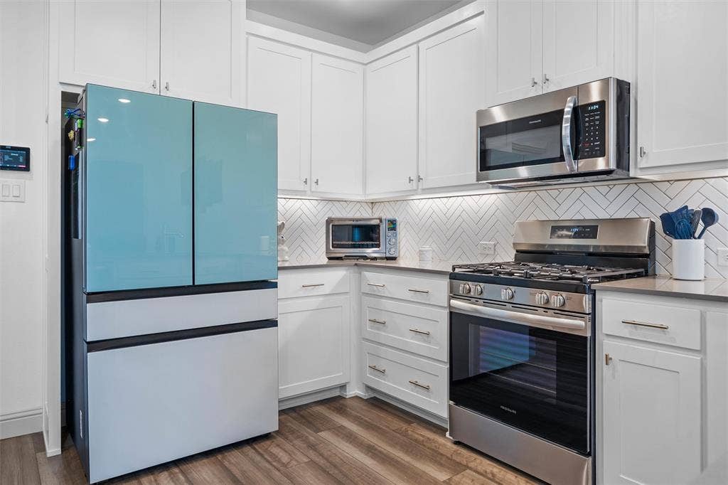 Timeless stainless appliances.