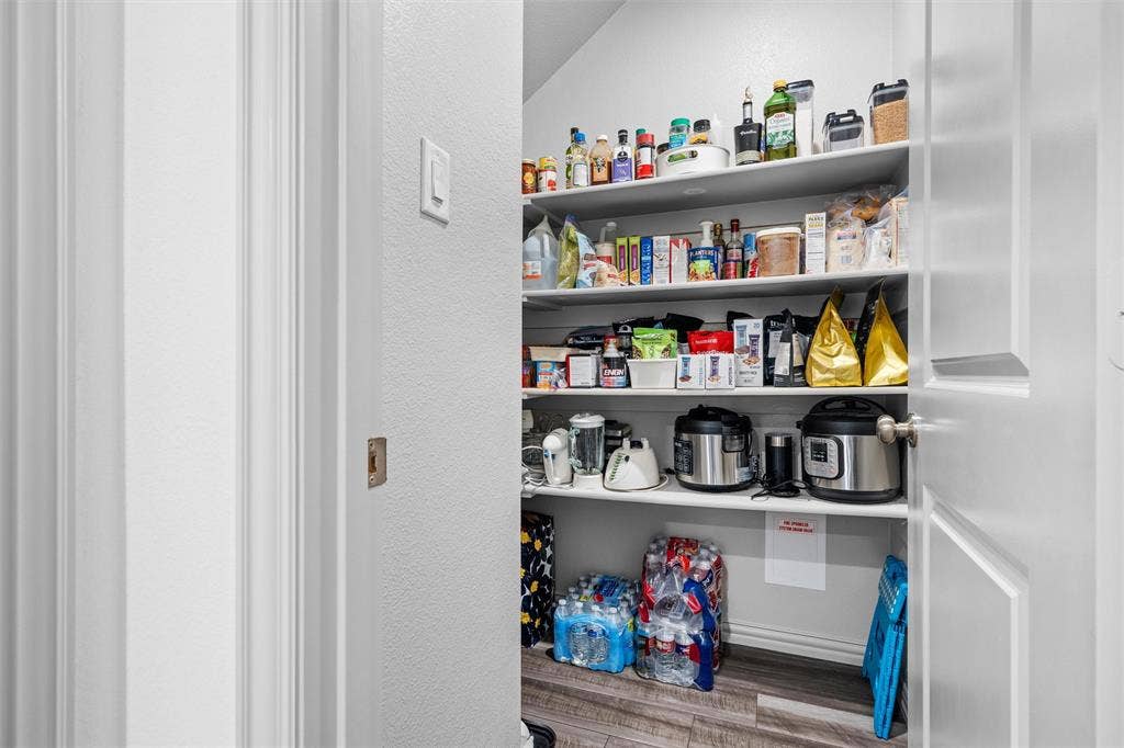 Walk in pantry.