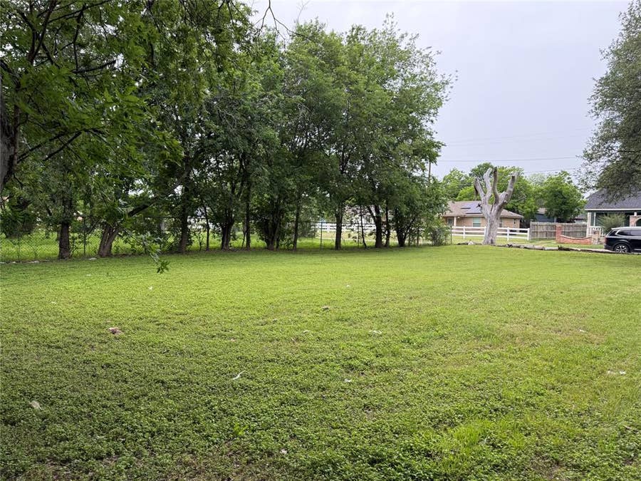 Property photo for 516 Indiana Avenue, Waco, TX