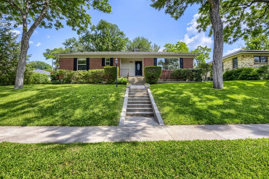 Property photo for 11016 Lippitt Avenue, Dallas, TX