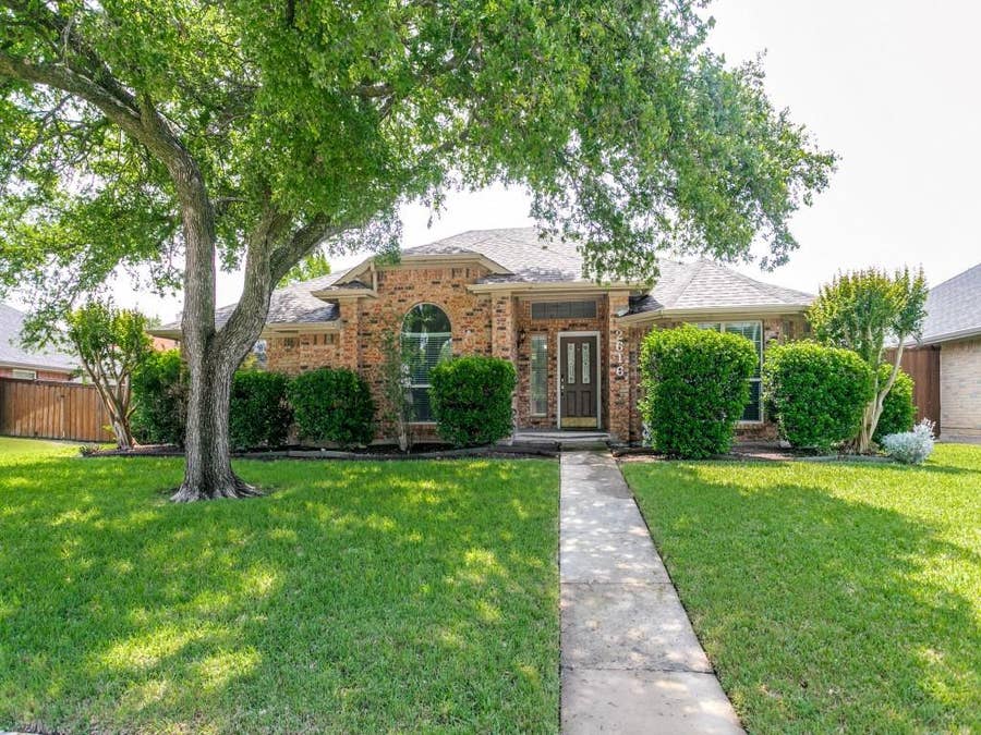 Property photo for 2616 Micarta Drive, Plano, TX
