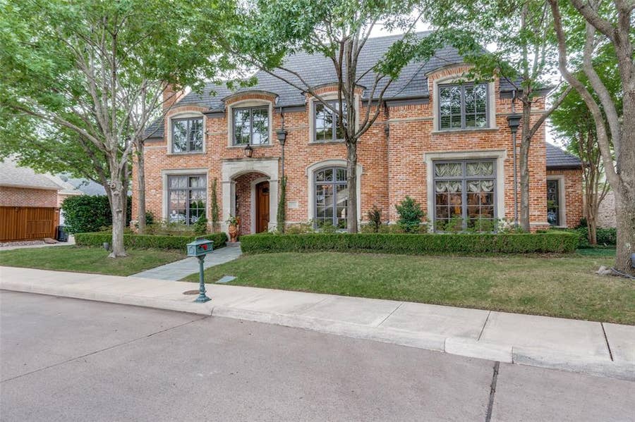 Property photo for 6934 Forest Glen Drive, Dallas, TX