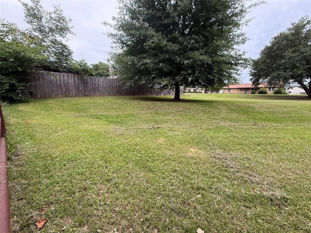 3303 Bogota Street, Athens, TX 75752 3303 Bogota Street, Athens, TX 75752