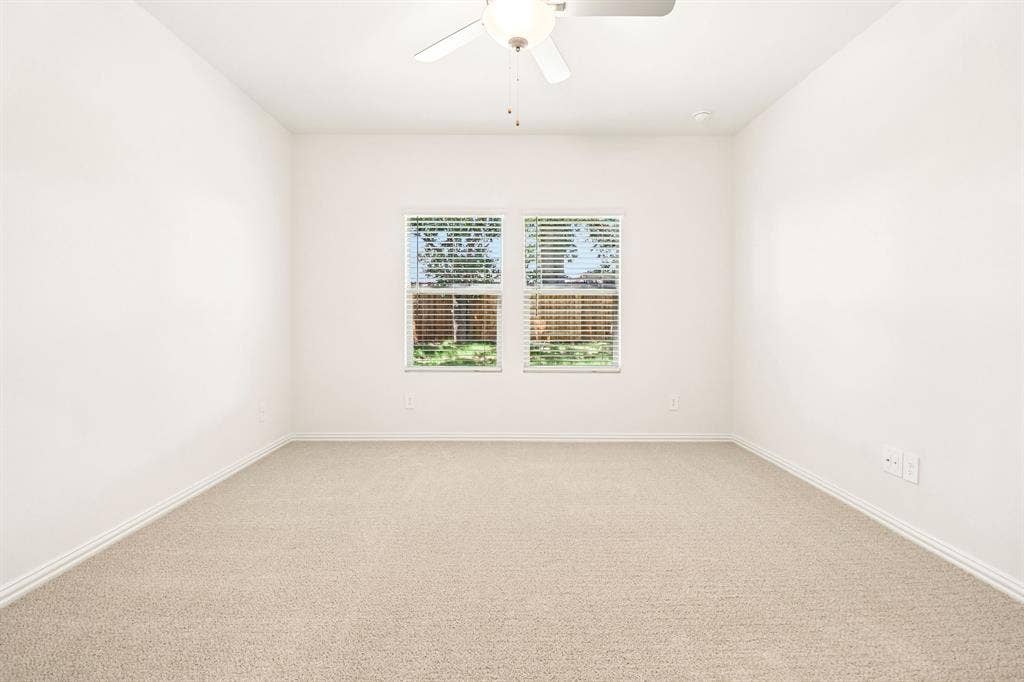 3033 Texoma Boulevard, Farmersville, TX 75442 Photo is not of the actual home, but is an inspirational photo of builder’s model home and may depict options, furnishings, and/or decorator features that are not included.
