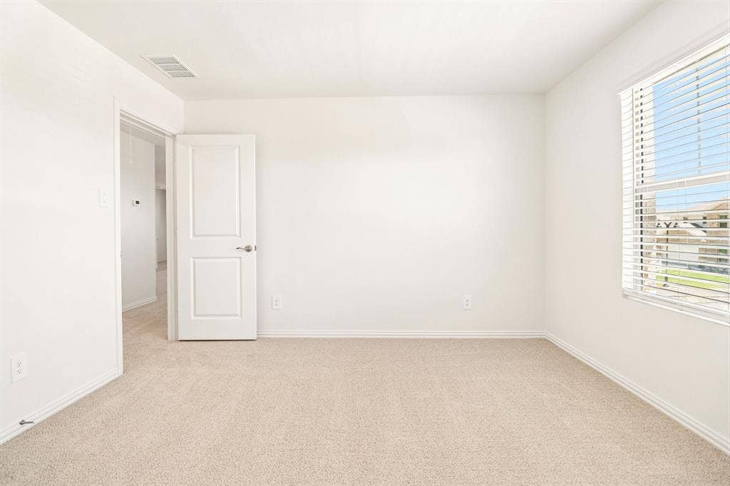 3033 Texoma Boulevard, Farmersville, TX 75442 Photo is not of the actual home, but is an inspirational photo of builder’s model home and may depict options, furnishings, and/or decorator features that are not included.