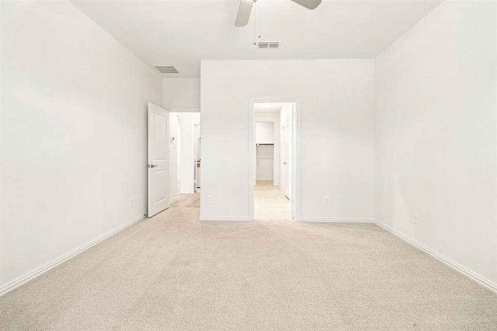 3033 Texoma Boulevard, Farmersville, TX 75442 Photo is not of the actual home, but is an inspirational photo of builder’s model home and may depict options, furnishings, and/or decorator features that are not included.