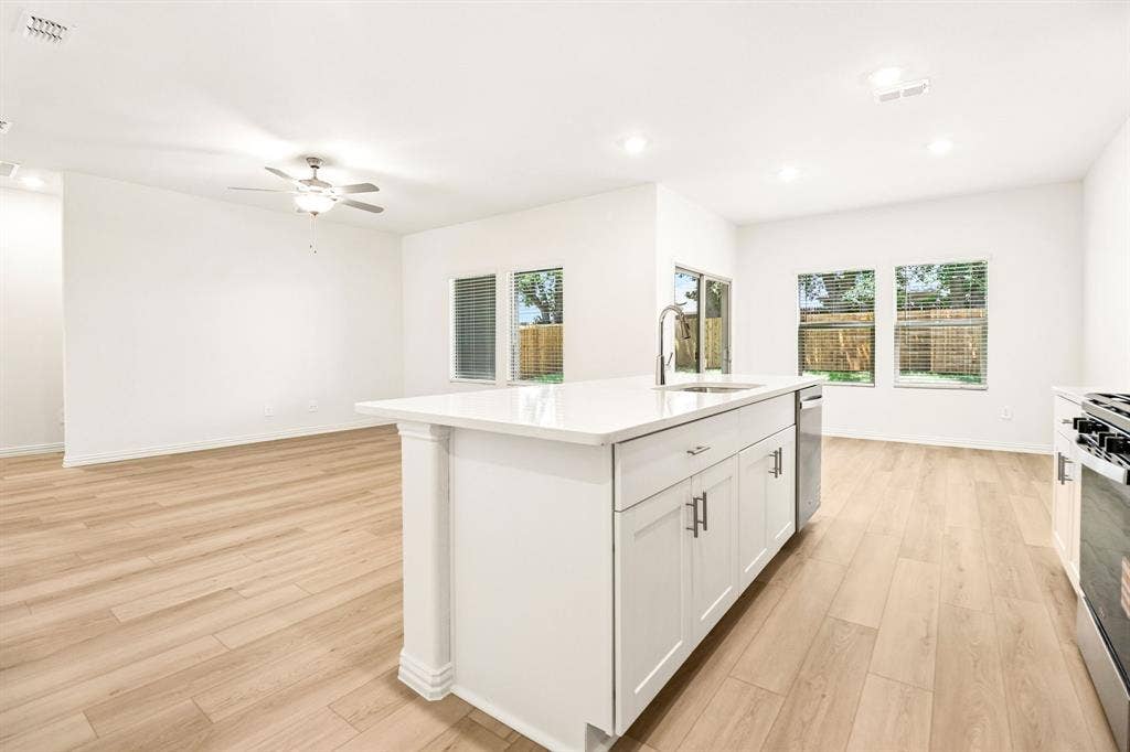 3033 Texoma Boulevard, Farmersville, TX 75442 Photo is not of the actual home, but is an inspirational photo of builder’s model home and may depict options, furnishings, and/or decorator features that are not included.