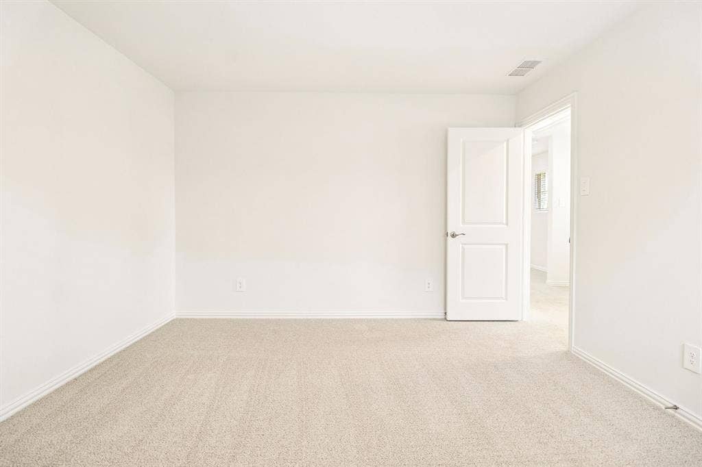 3033 Texoma Boulevard, Farmersville, TX 75442 Photo is not of the actual home, but is an inspirational photo of builder’s model home and may depict options, furnishings, and/or decorator features that are not included.