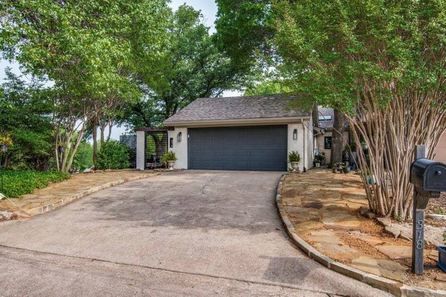 Property photo for 318 Columbia Drive, Rockwall, TX
